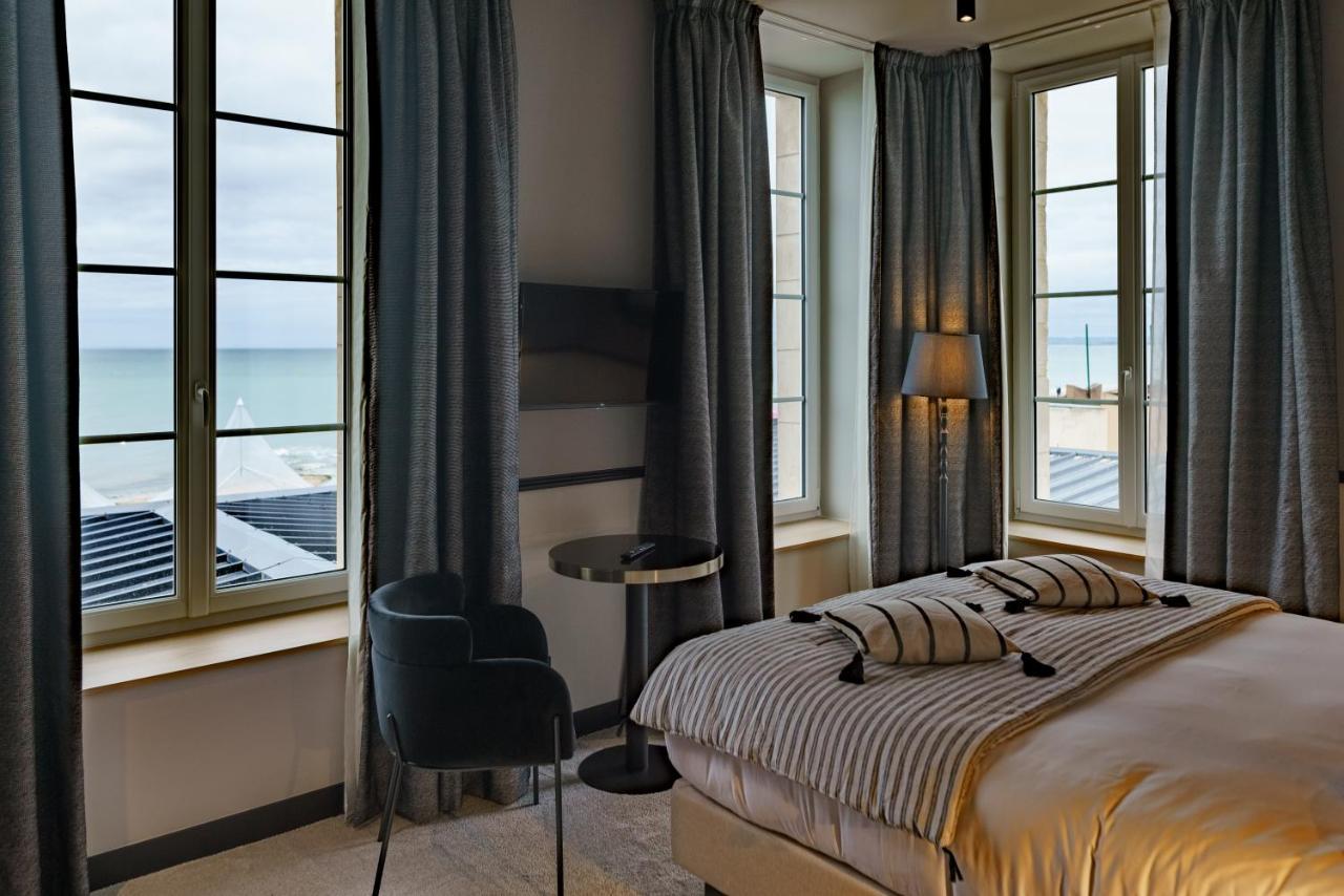 Hotel De La Plage Lion-sur-Mer Luaran gambar