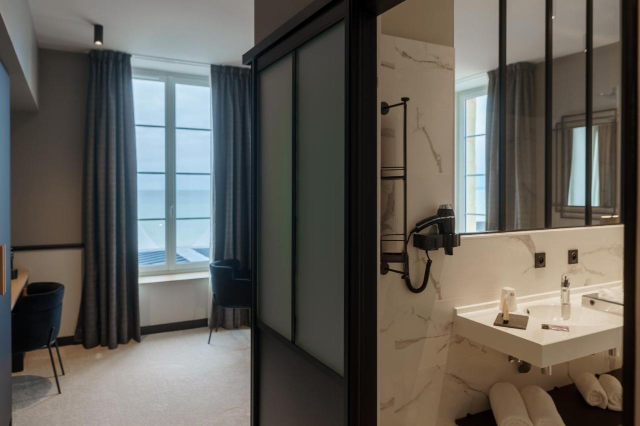 Hotel De La Plage Lion-sur-Mer Luaran gambar